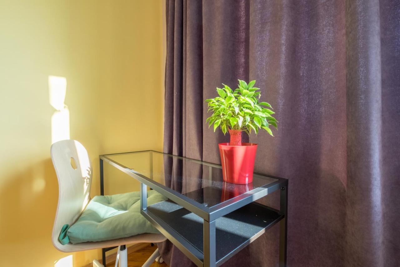 Artistic & Spacious 2Bd Central Apt By Flat Mаnager София Экстерьер фото