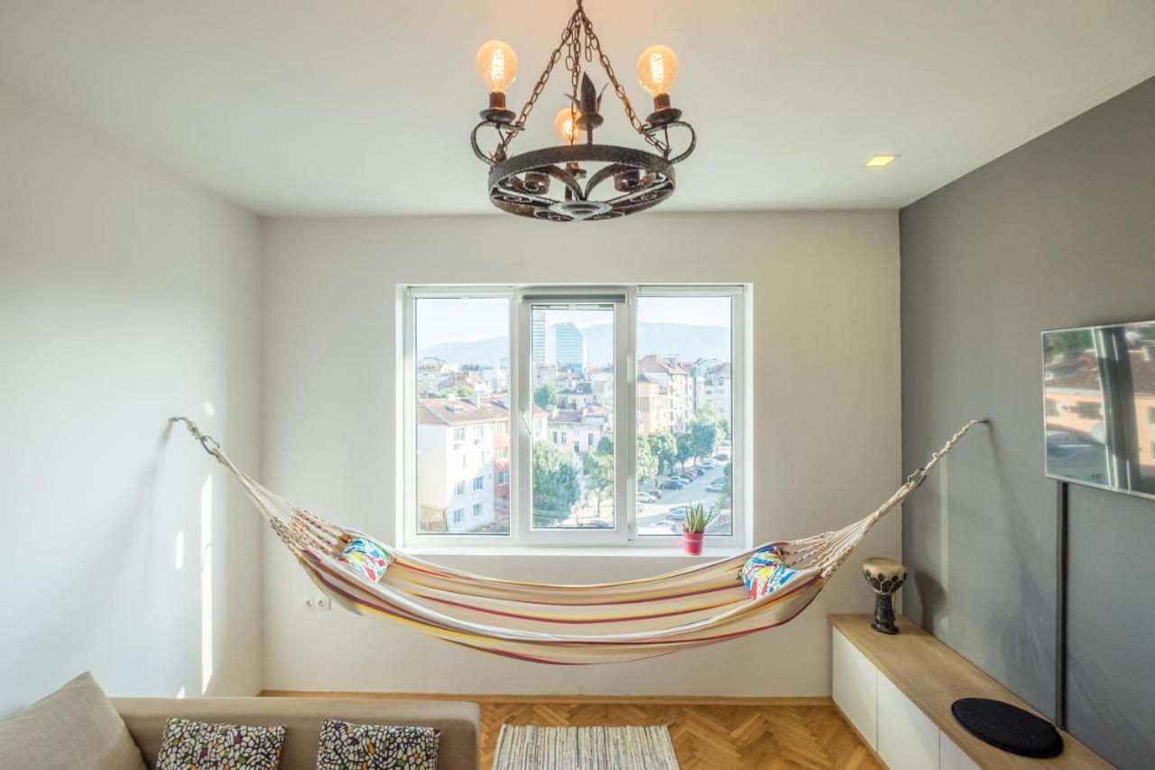 Artistic & Spacious 2Bd Central Apt By Flat Mаnager София Экстерьер фото