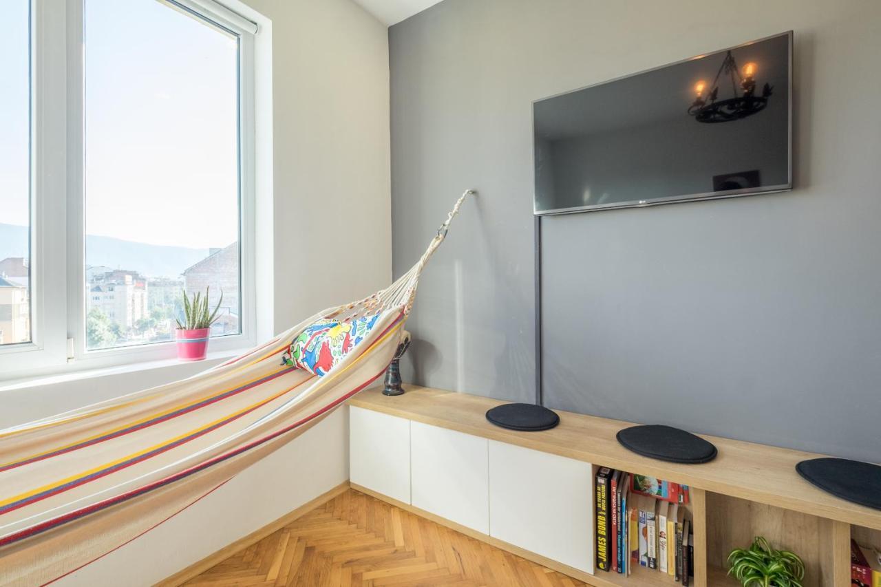 Artistic & Spacious 2Bd Central Apt By Flat Mаnager София Экстерьер фото
