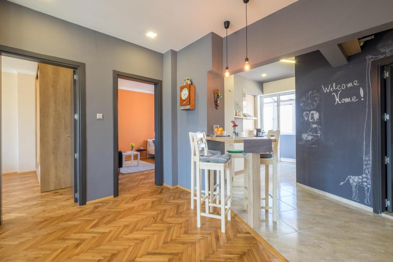 Artistic & Spacious 2Bd Central Apt By Flat Mаnager София Экстерьер фото